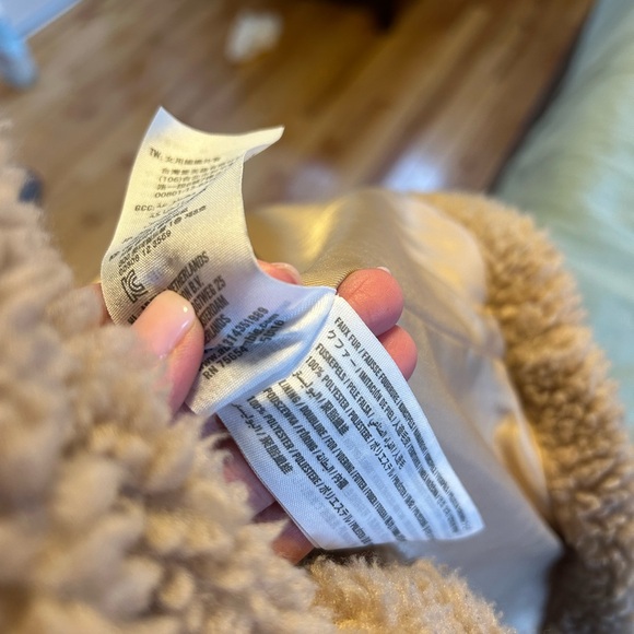 Abercrombie Teddy Coat - Picture 11 of 12